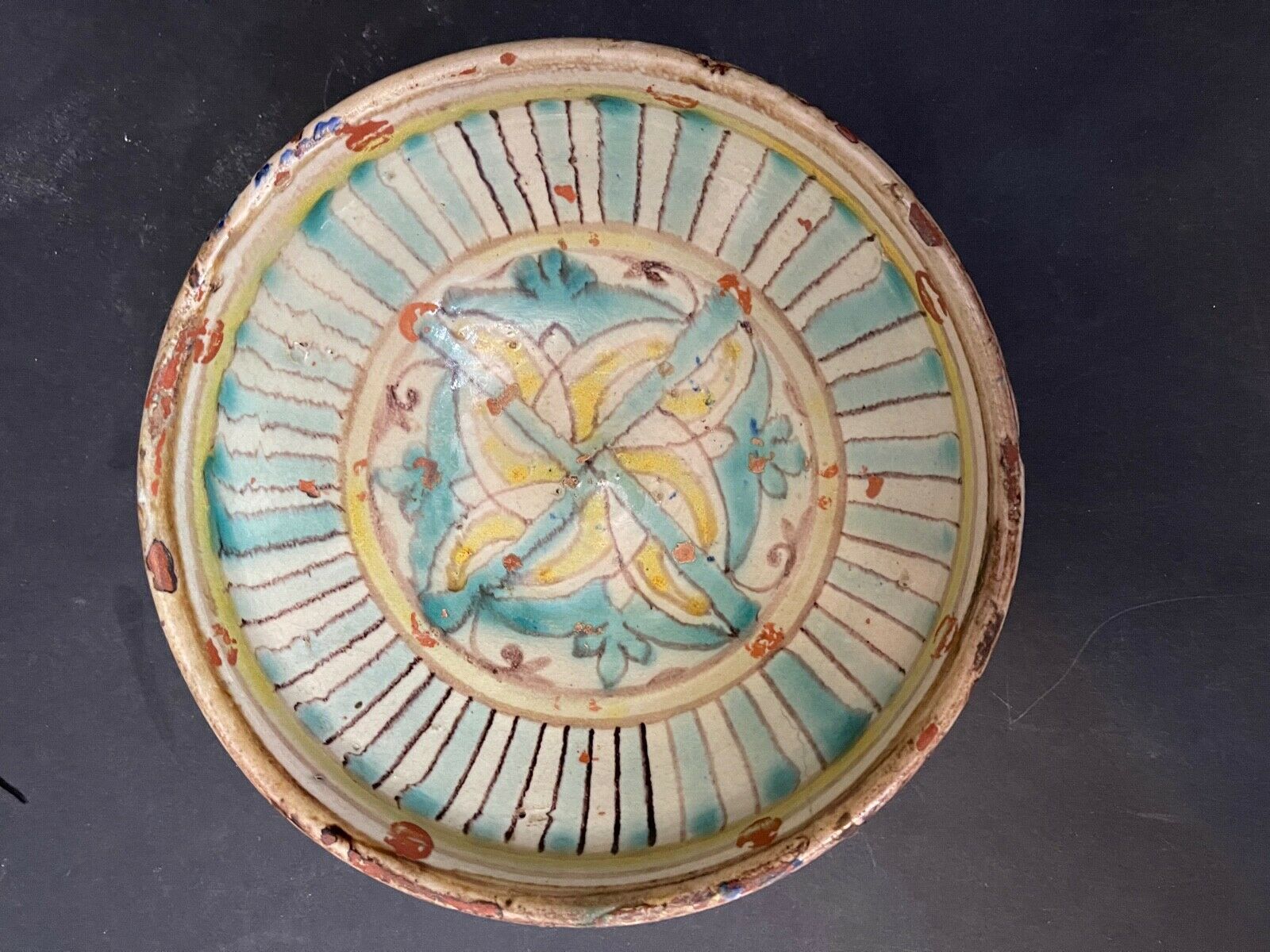 Mokhfia Fez Morocco 18th polychrome earthenware dish 21.7 cm