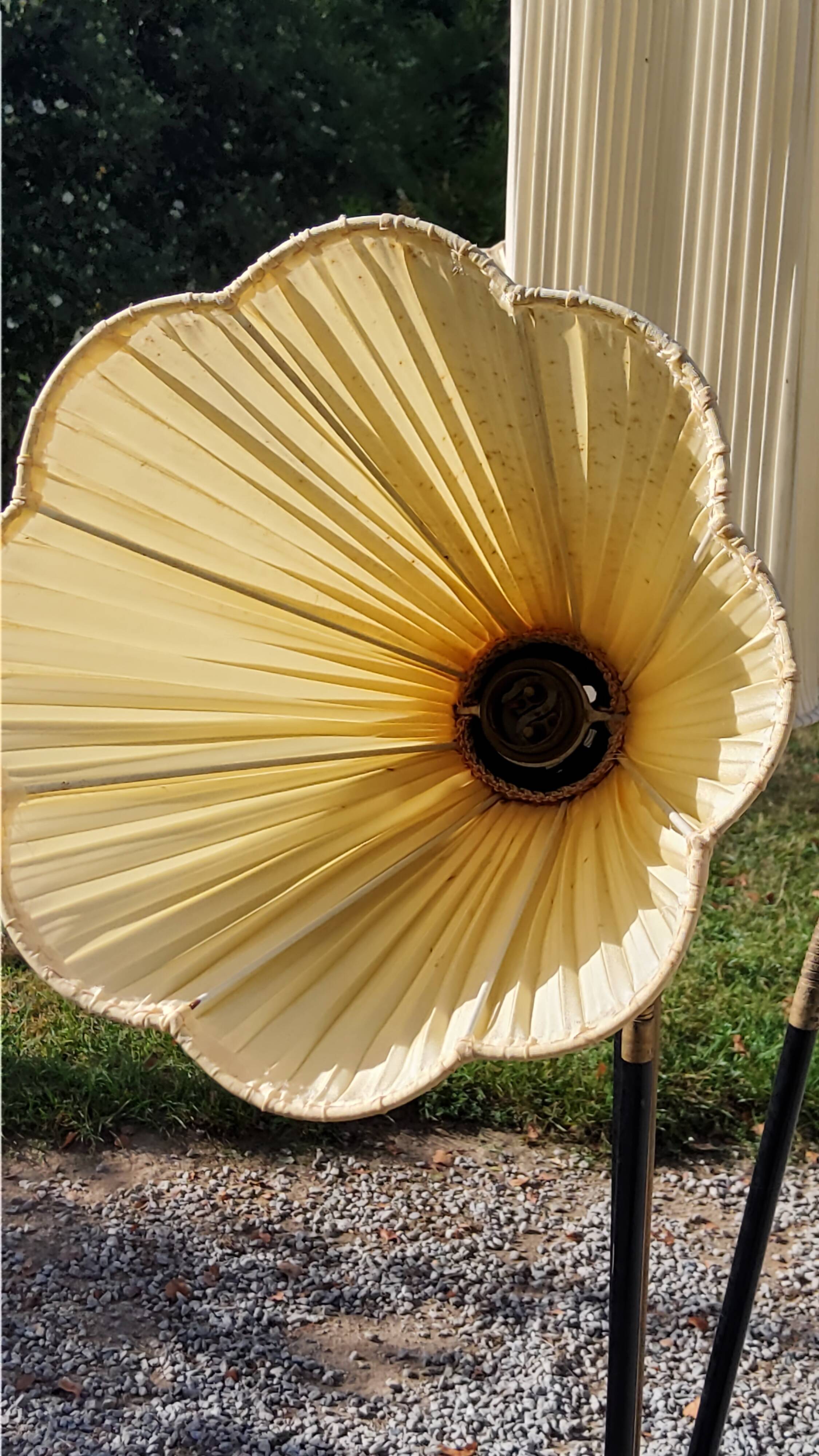 Vintage floor lamp from the 50s in metal and brass 4 flexible lights with tripod base