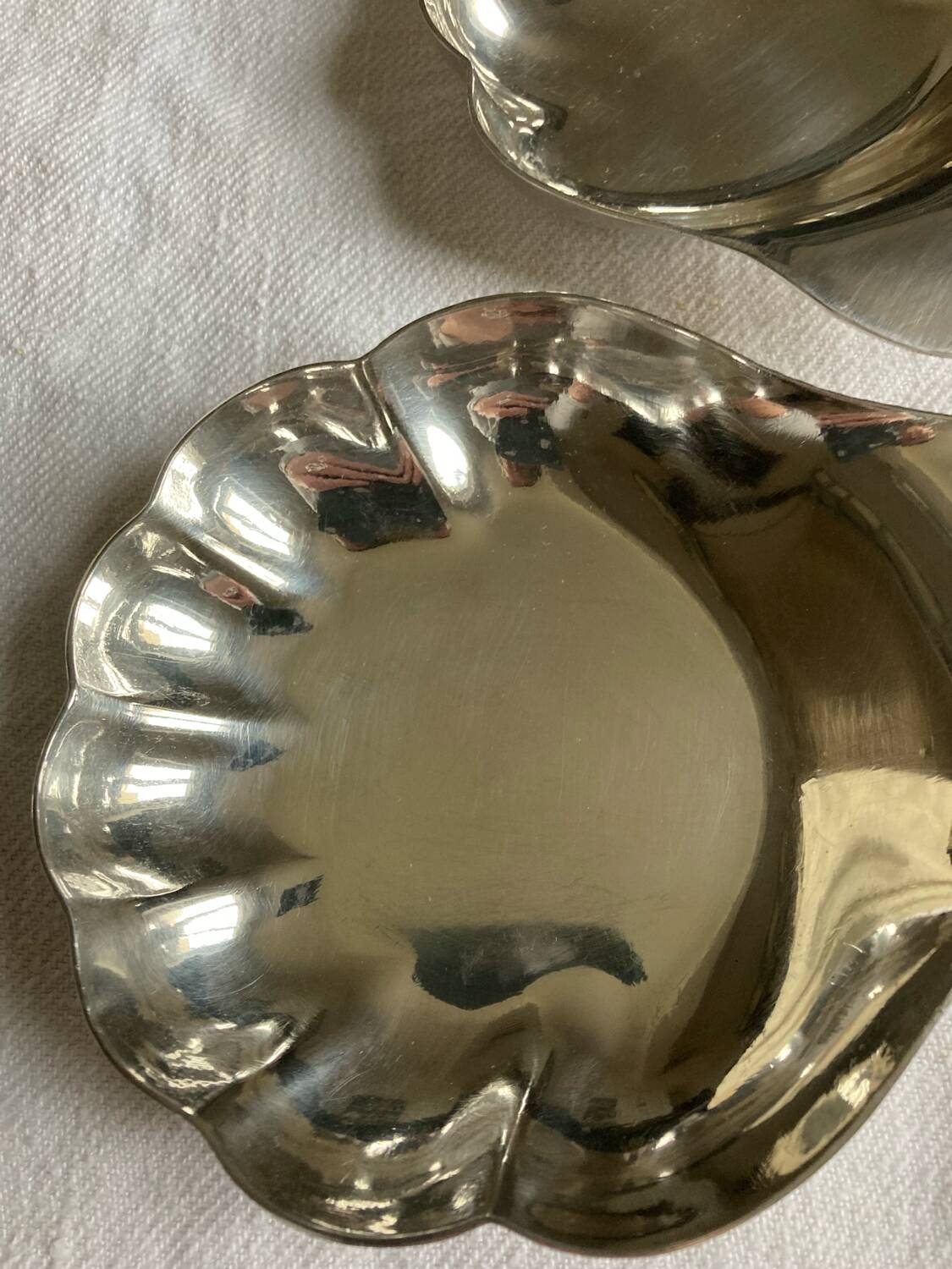 4 silver metal cups