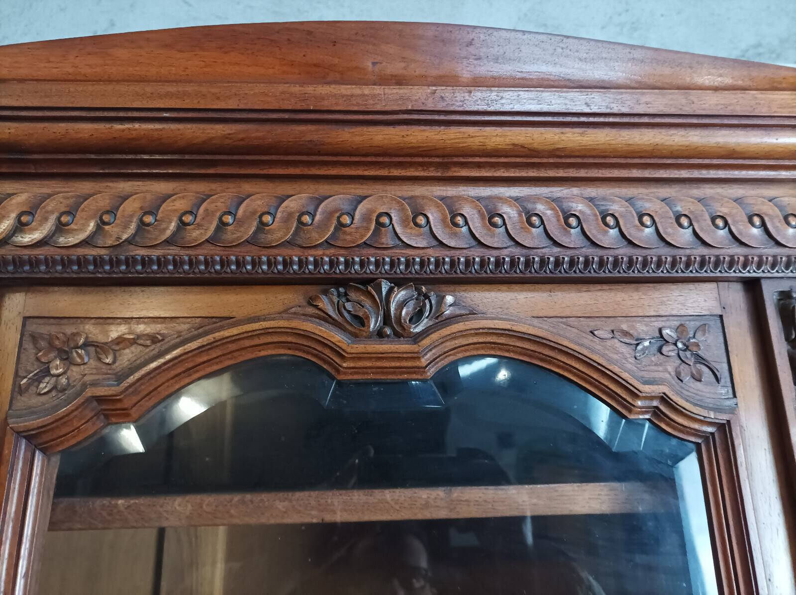 Louis XVI two-body buffet stamped in walnut, 19th century.