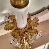 Lampe rococo , pied en bronze ciselé, fausse bougie et  pampilles pendeloques en cristal