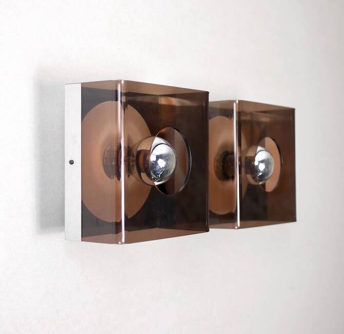 pair of 2 plexiglass wall lights, Disco model, by Jocelyne Trocmé, design 1970.