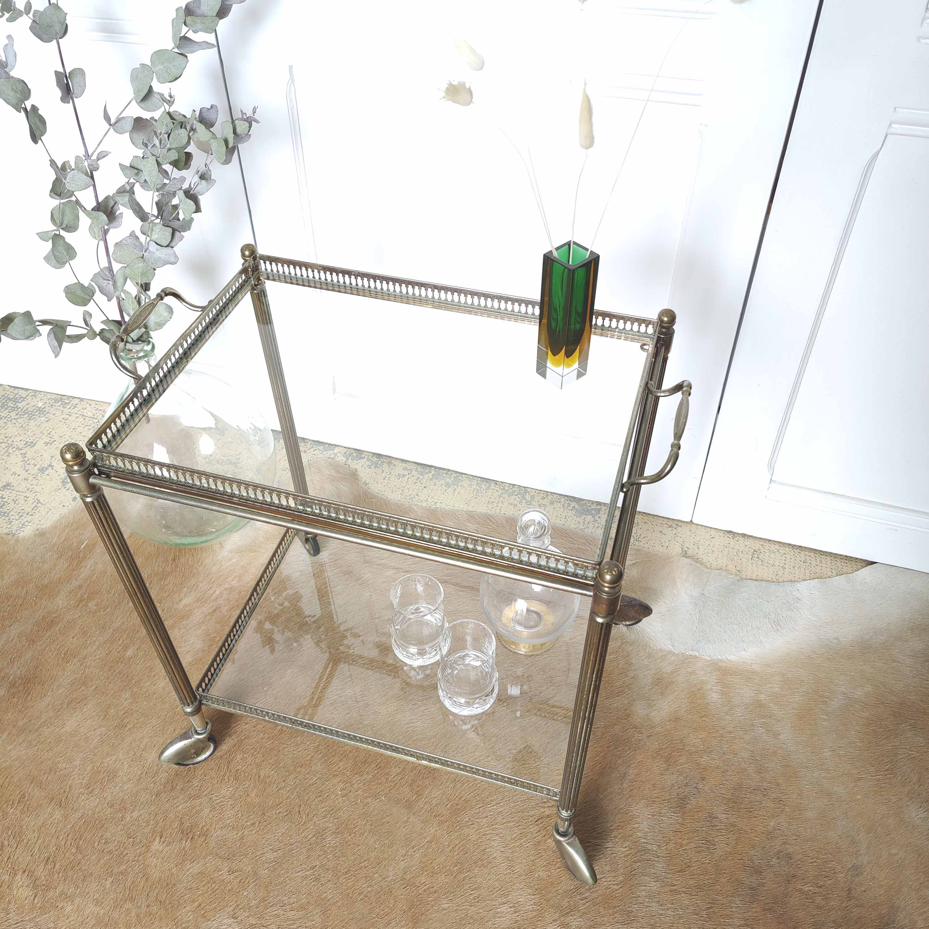 Dessert golden brass bar and glass