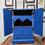 Small 20th century cabinet