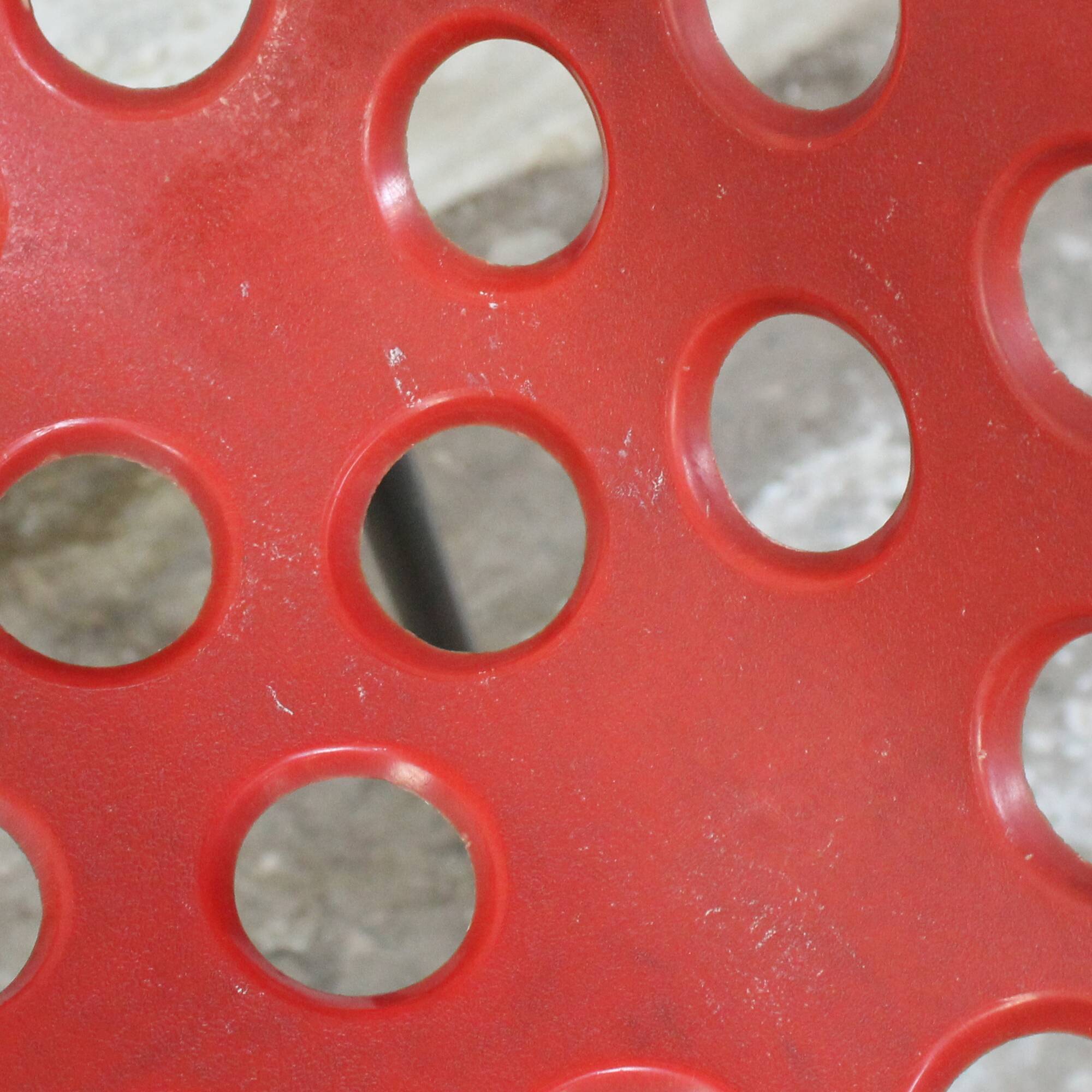 Pair of “Coquillage” chairs by Pierre Guariche for Meurop