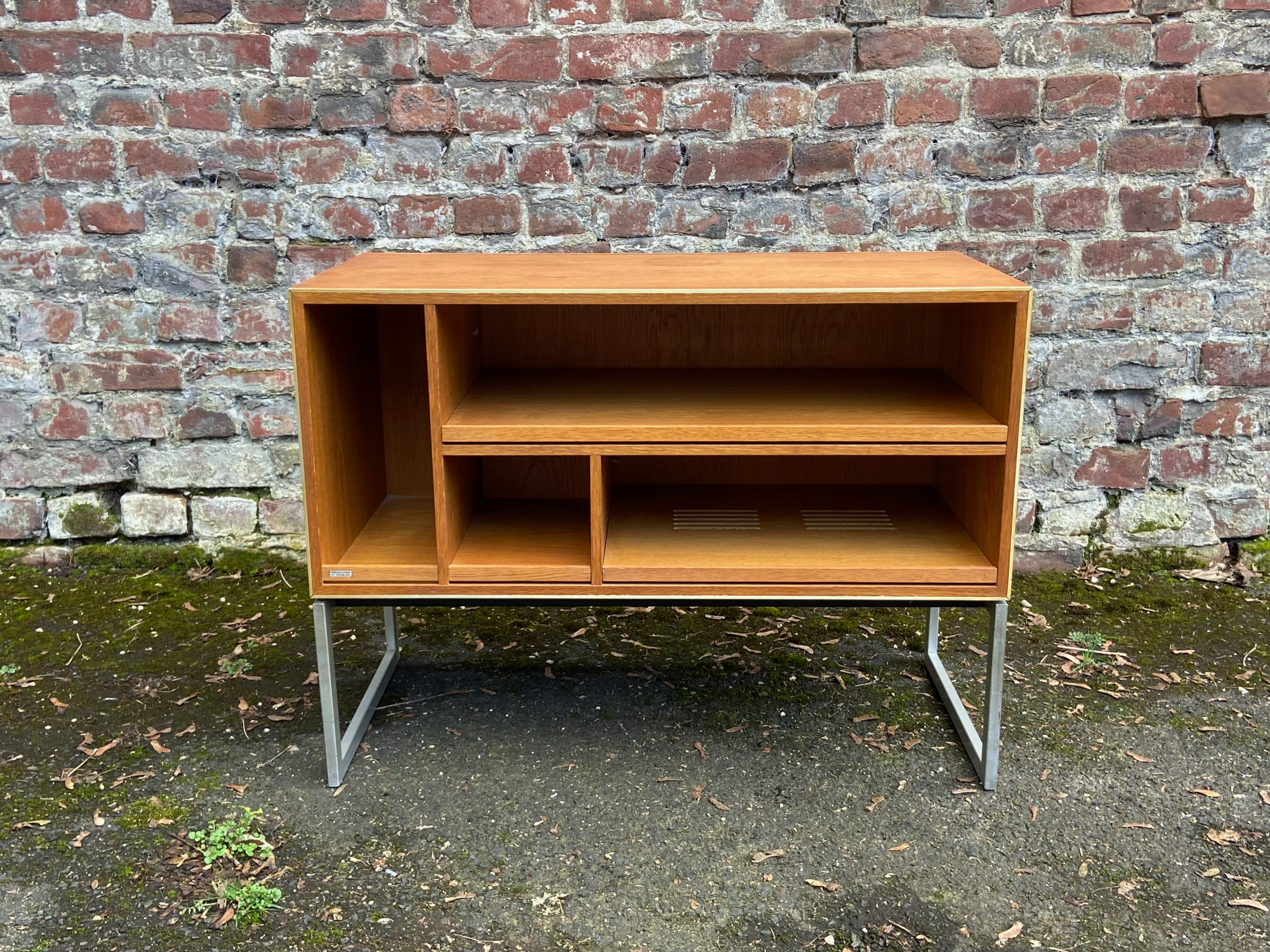 Oak sideboard MC30 by Jacob Jensen for Bang and Olufsen