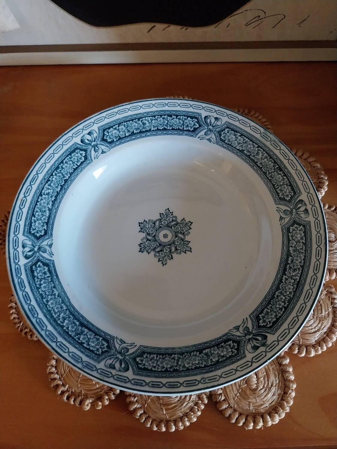 Soup plate iron earth st Amand and Hamage