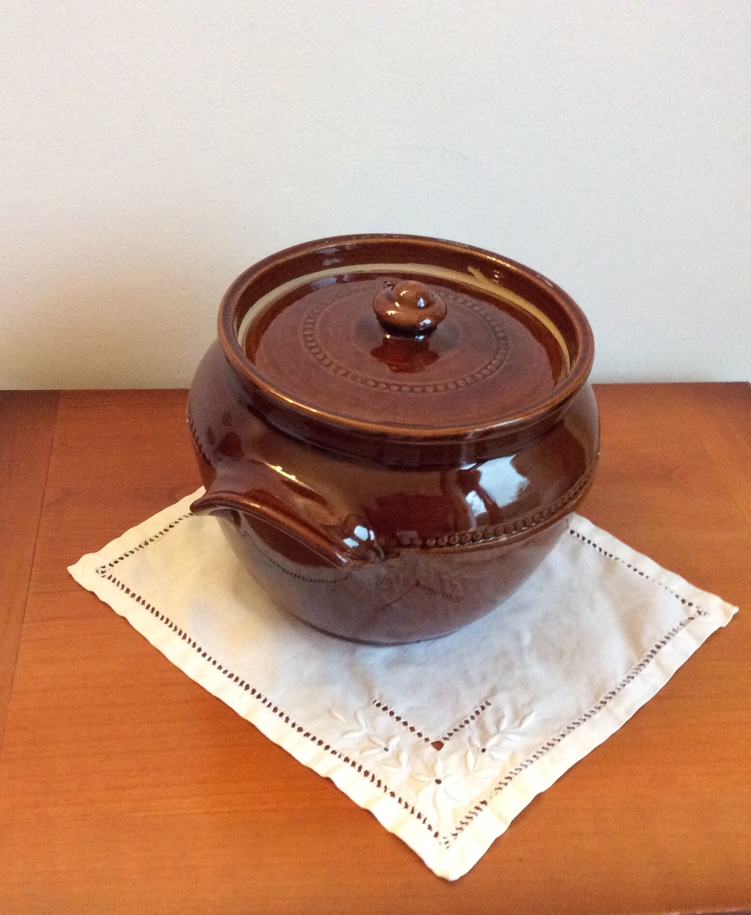 Pot glazed stoneware pot with lid Pearson's of Chesterfield England