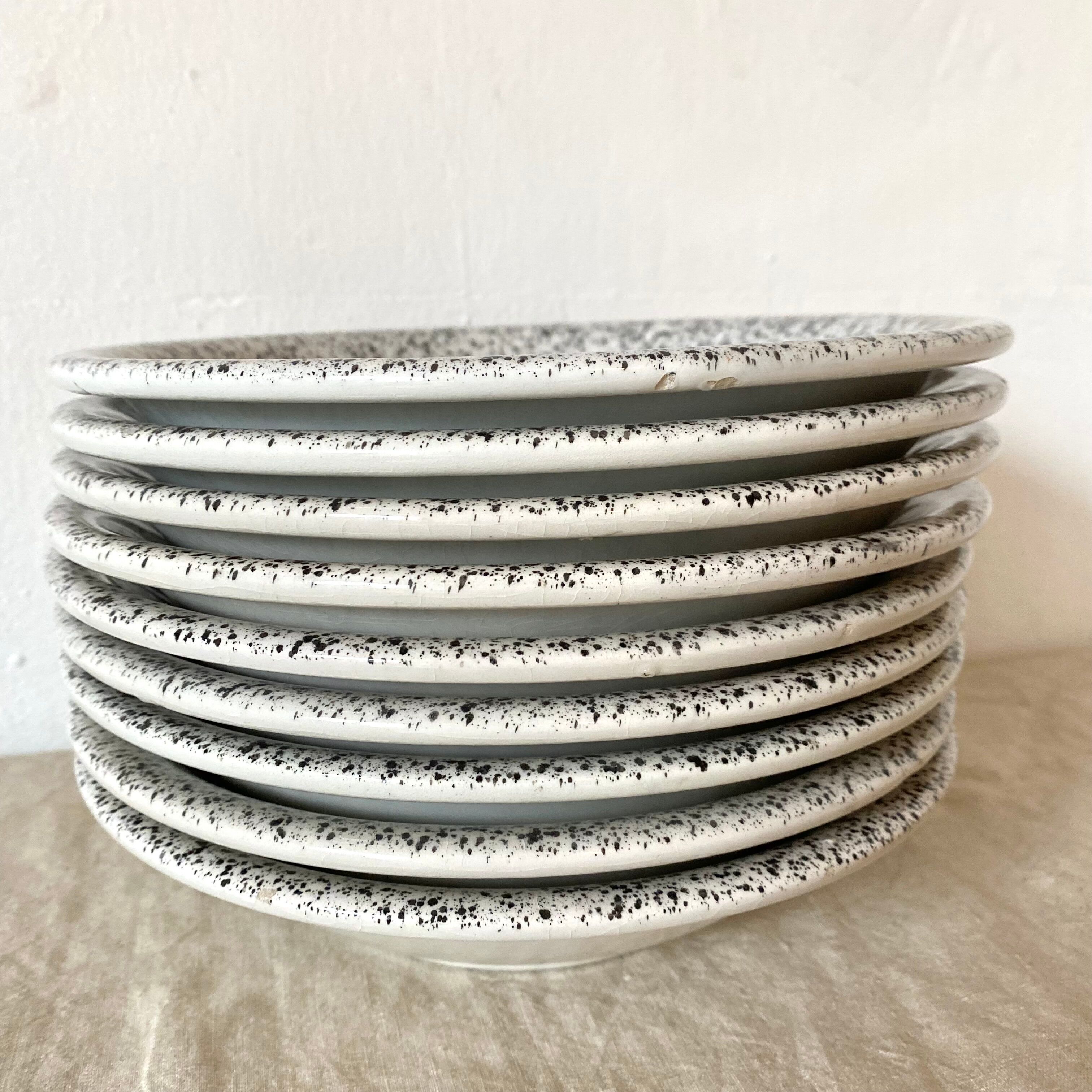 Black and white hollow plates 80s