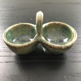 Servant salt flamed green pepper