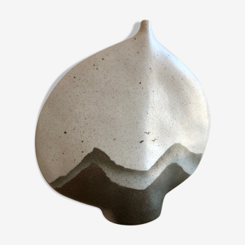 Virent porcelain vase by Jacques Buchholtz
