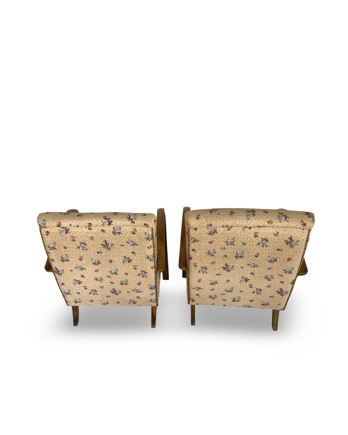 Ensemble de fauteuils Art Déco avec accoudoirs en hêtre arqués.