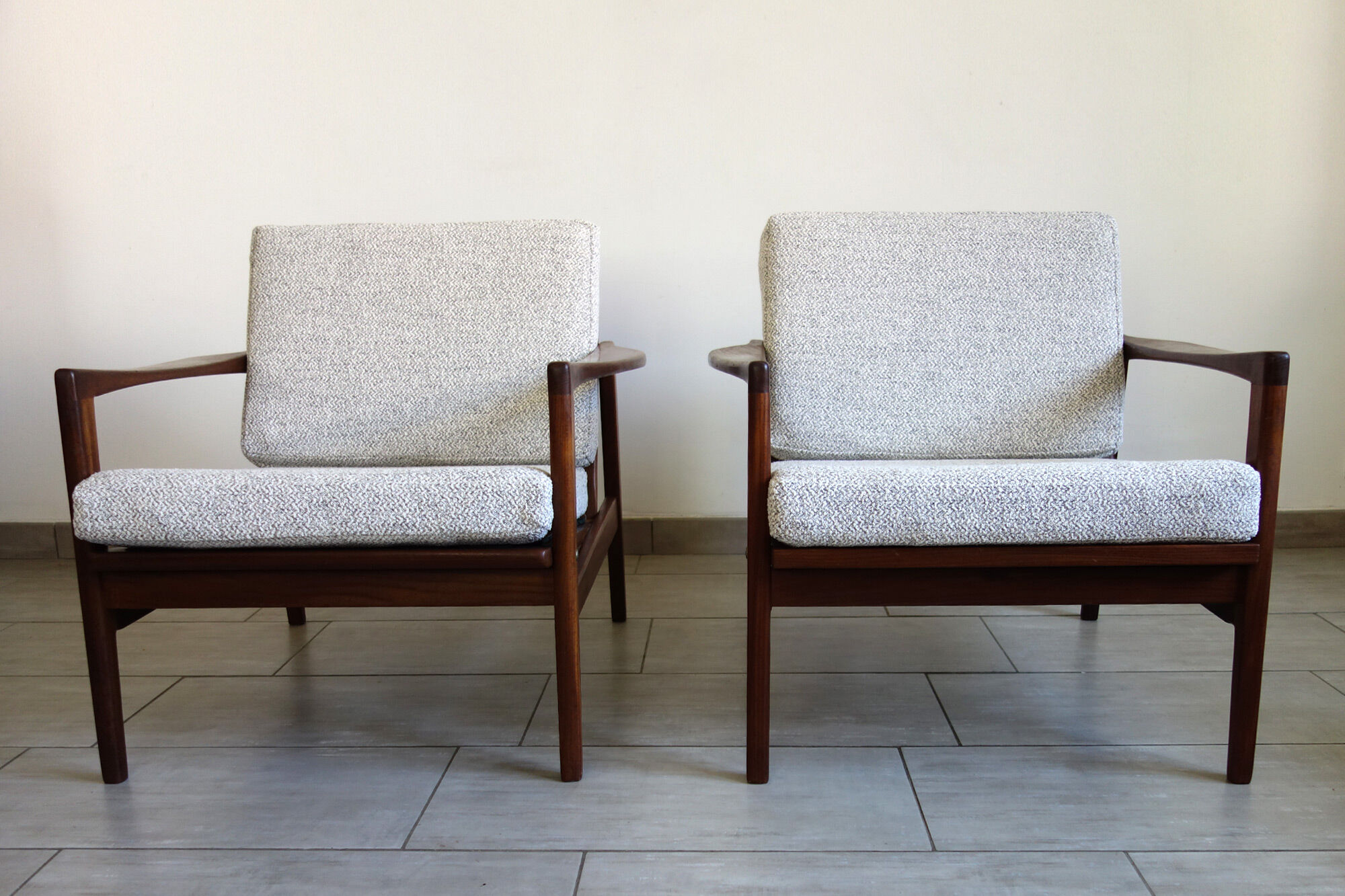Bench and 2 Scandinavian armchairs 60s