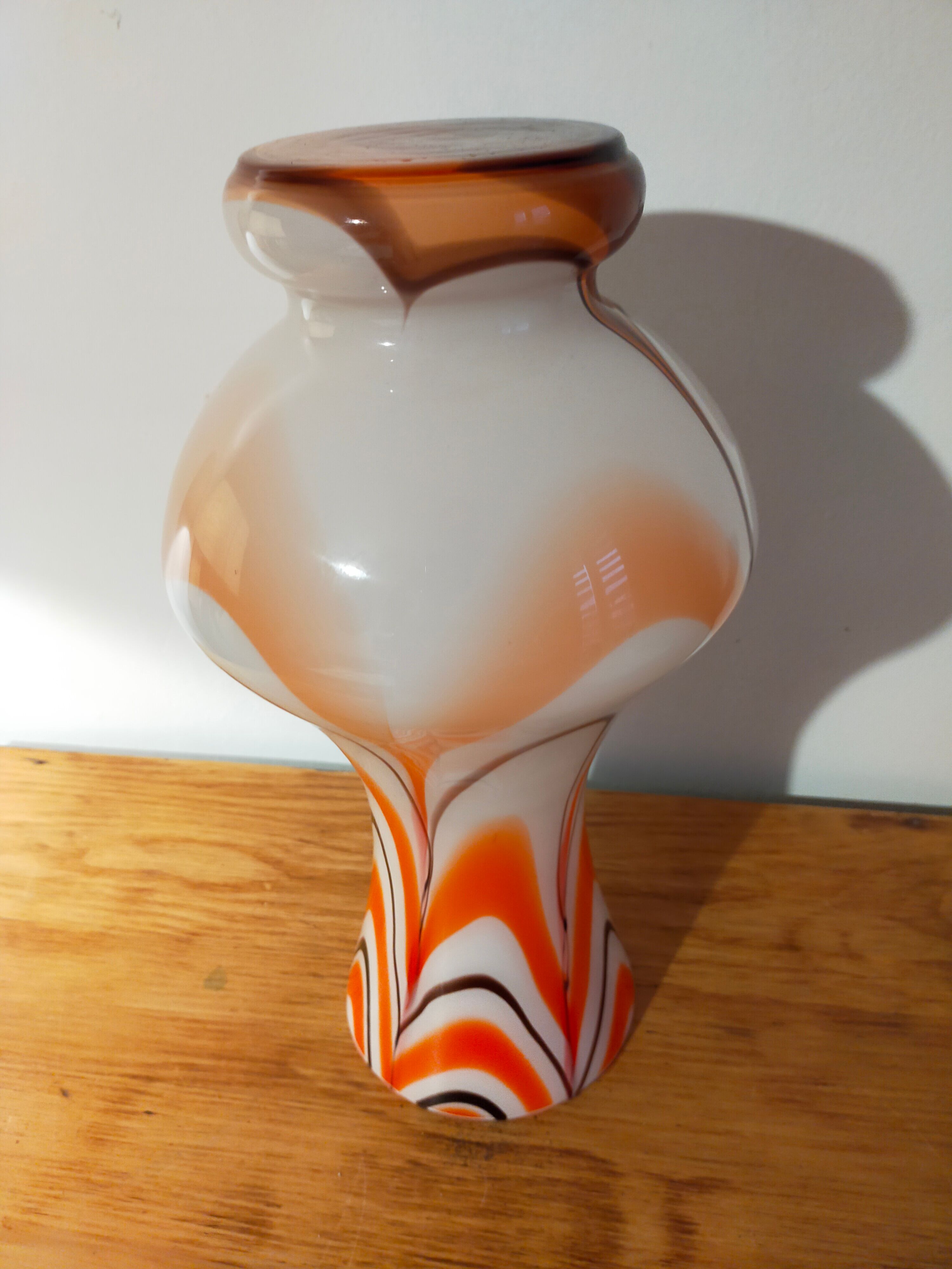 Vintage 70s italian vase in opaline or murano glass
