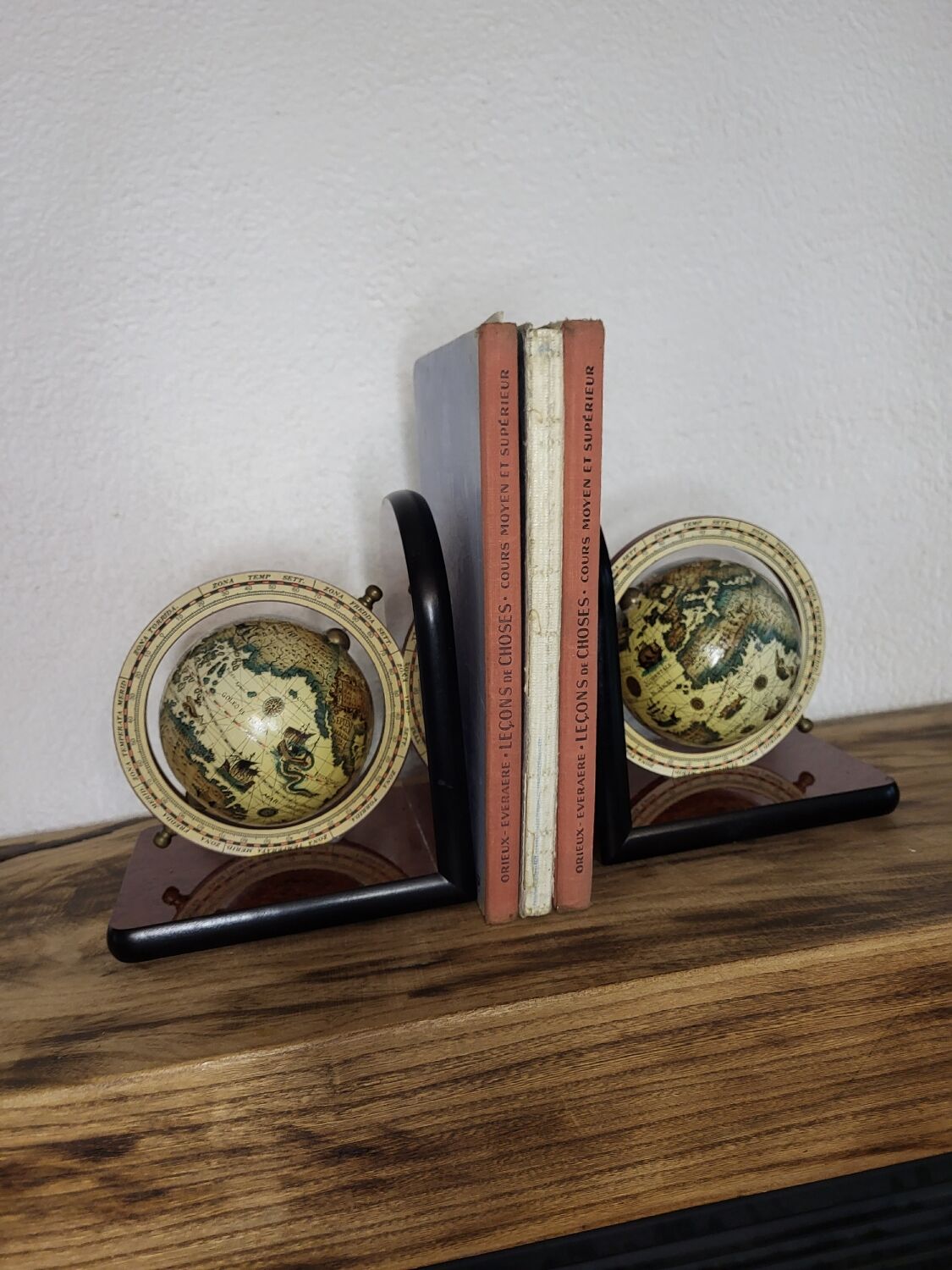World map bookend