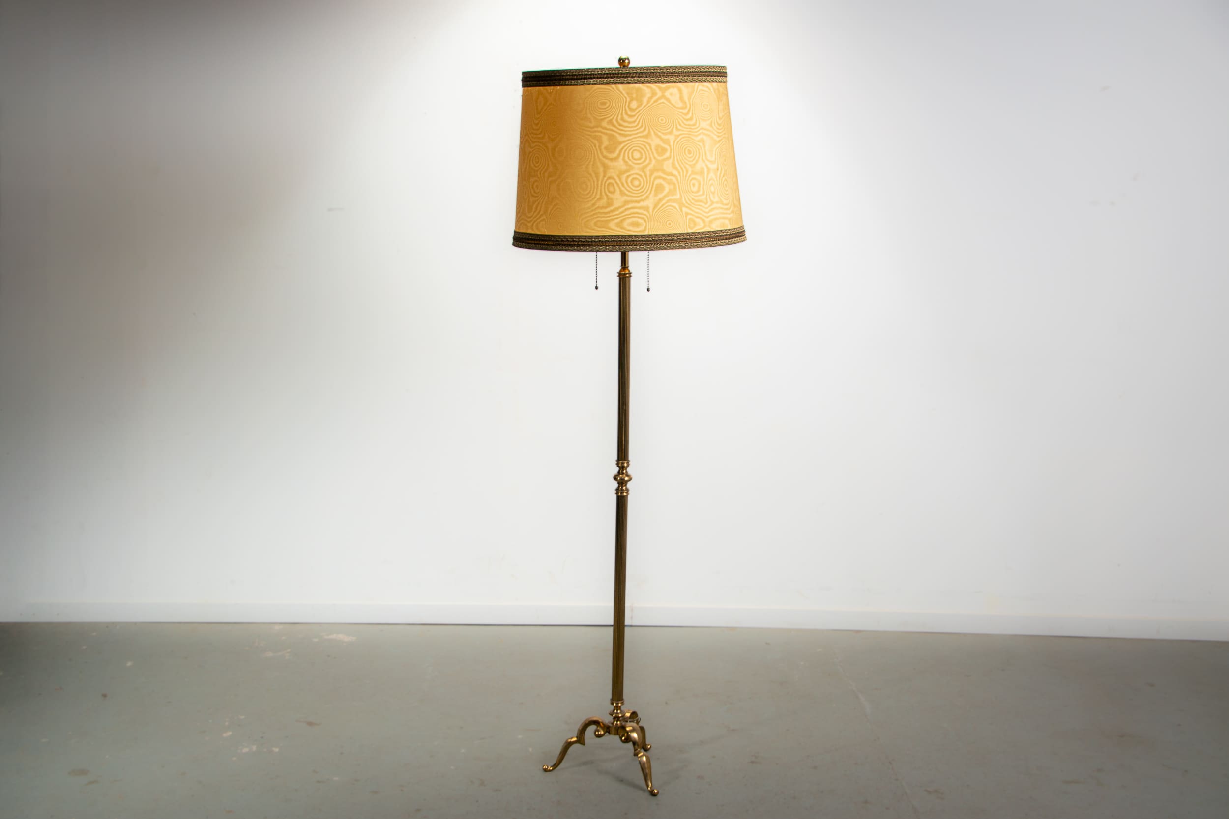Mid-century brass floor lamp. Circa 1970.