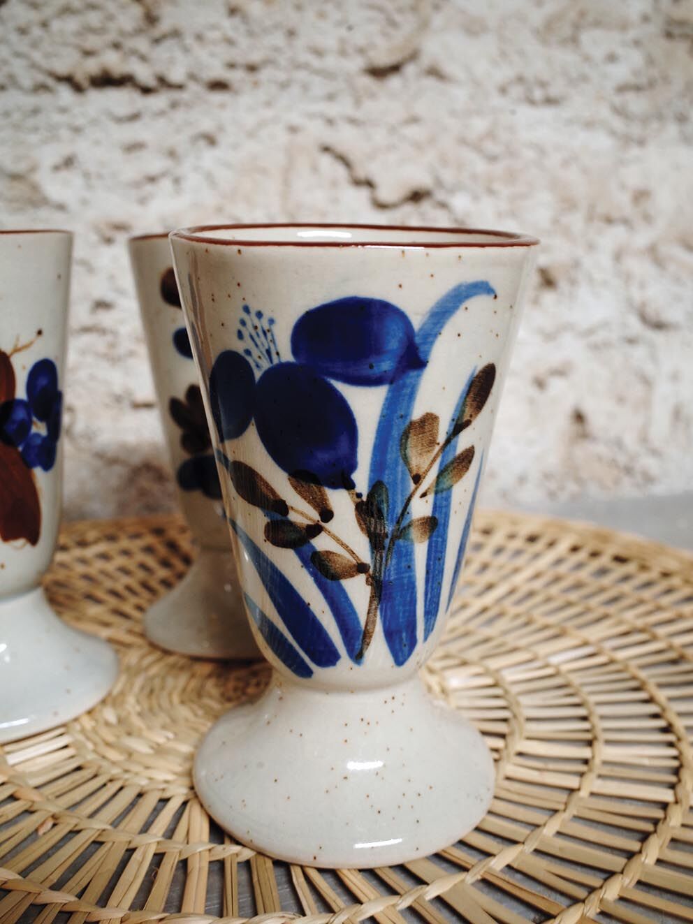 Set of 3 mazagrans in glazed sandstone floral decoration