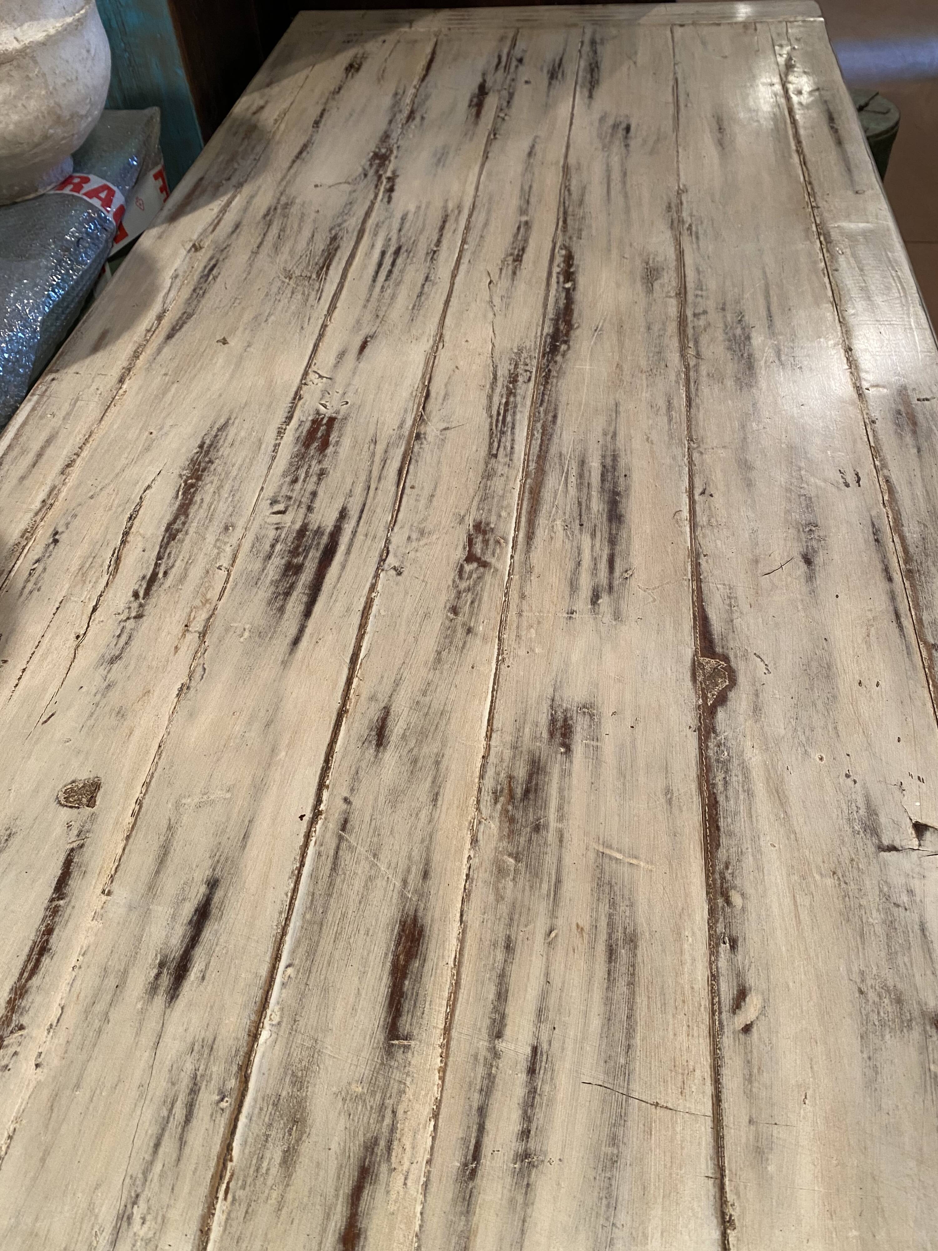 Table en bois