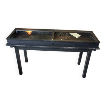 Vitrine ancienne sur pieds