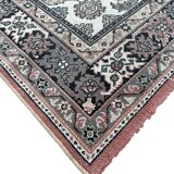 Oriental style rug 170cm x 120cm