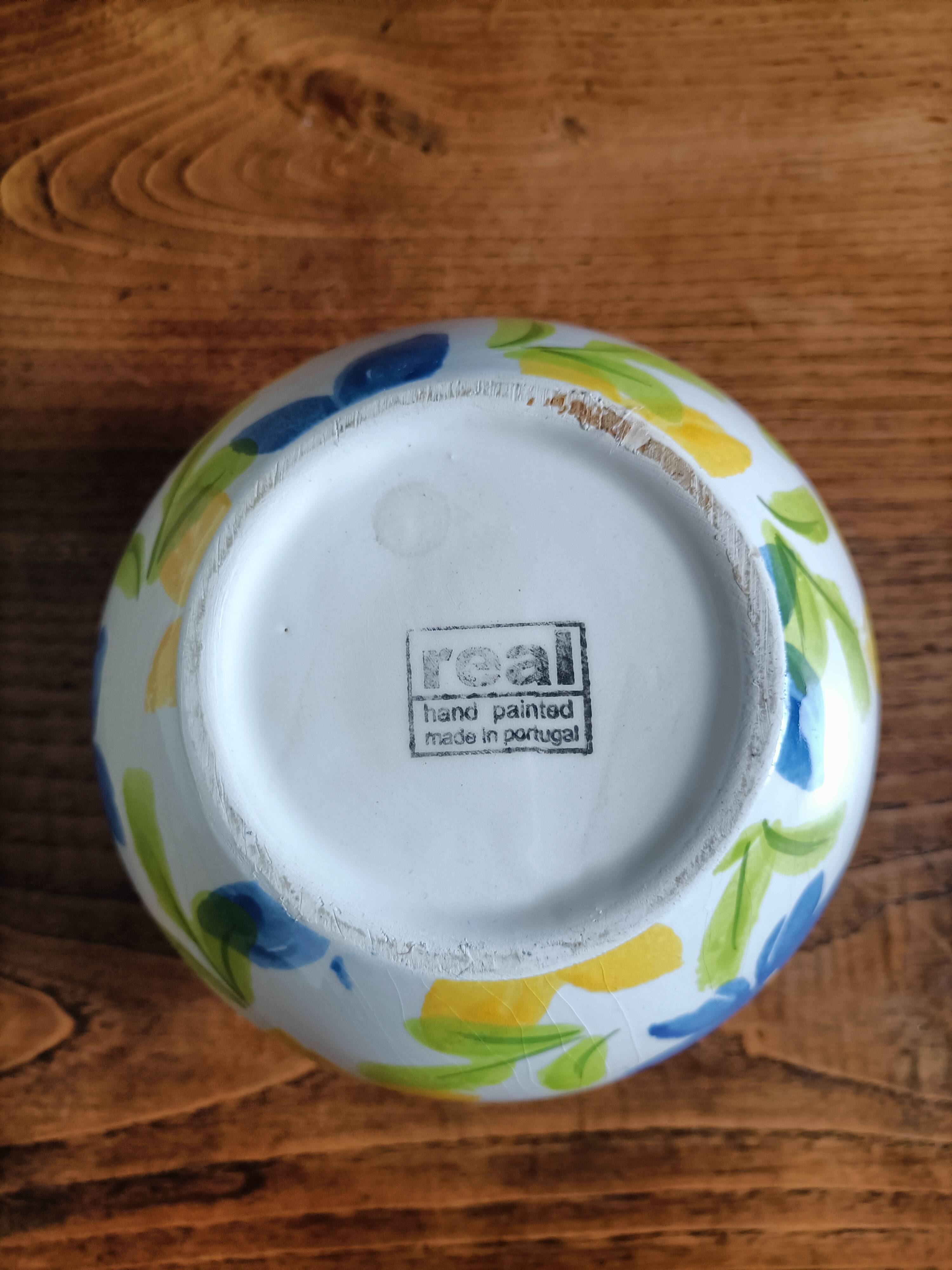 Hand-decorated round flower vase