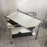 Rolling table in chrome with removable tray