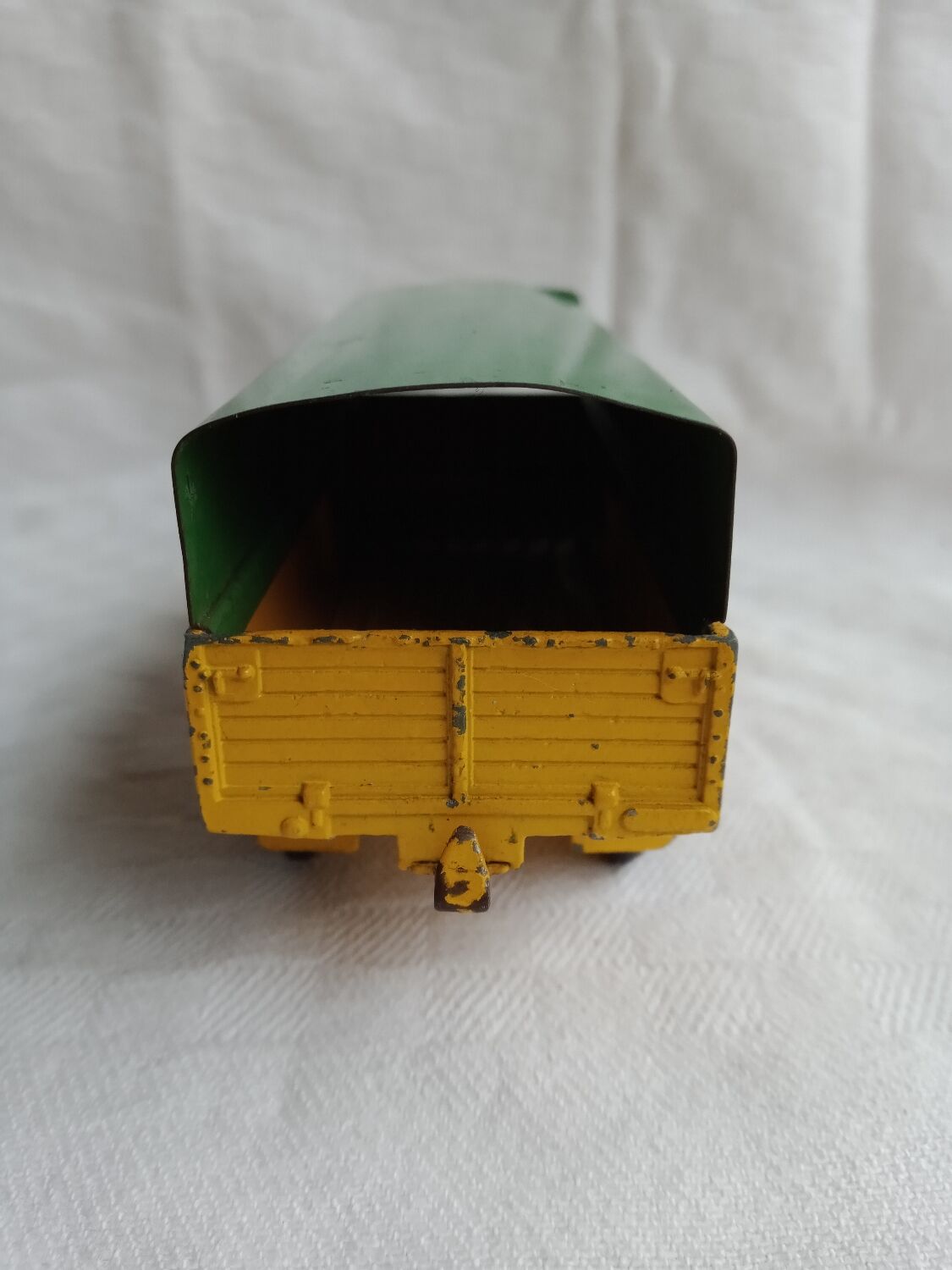 Tarpaulin trailer Dinky toys France