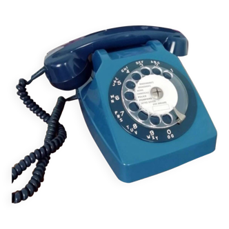 Téléphone bleu rotatif
