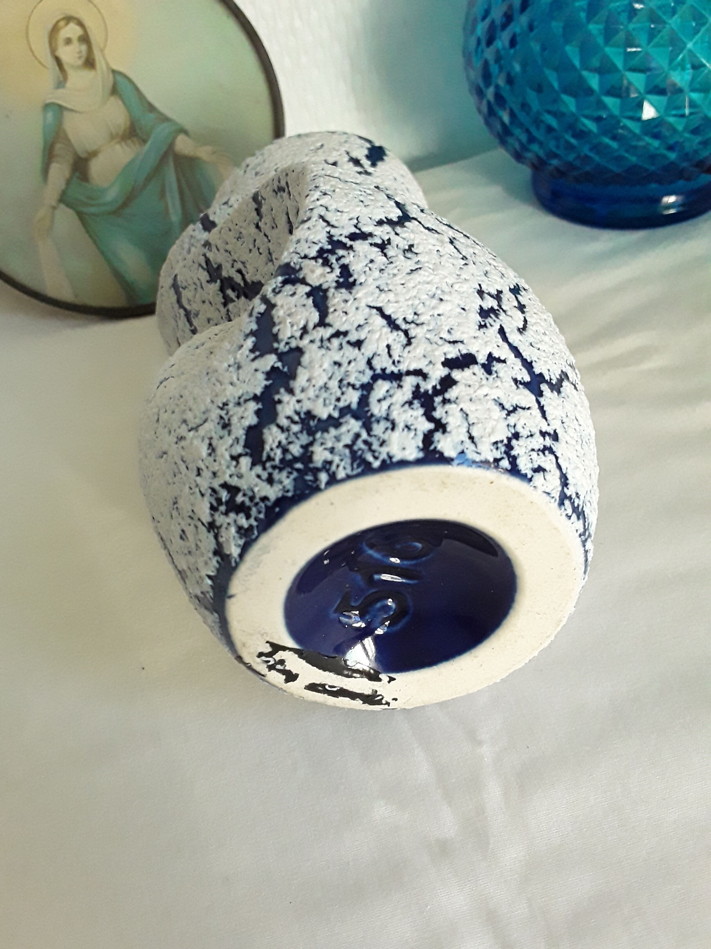 Vintage snowsandstone vase