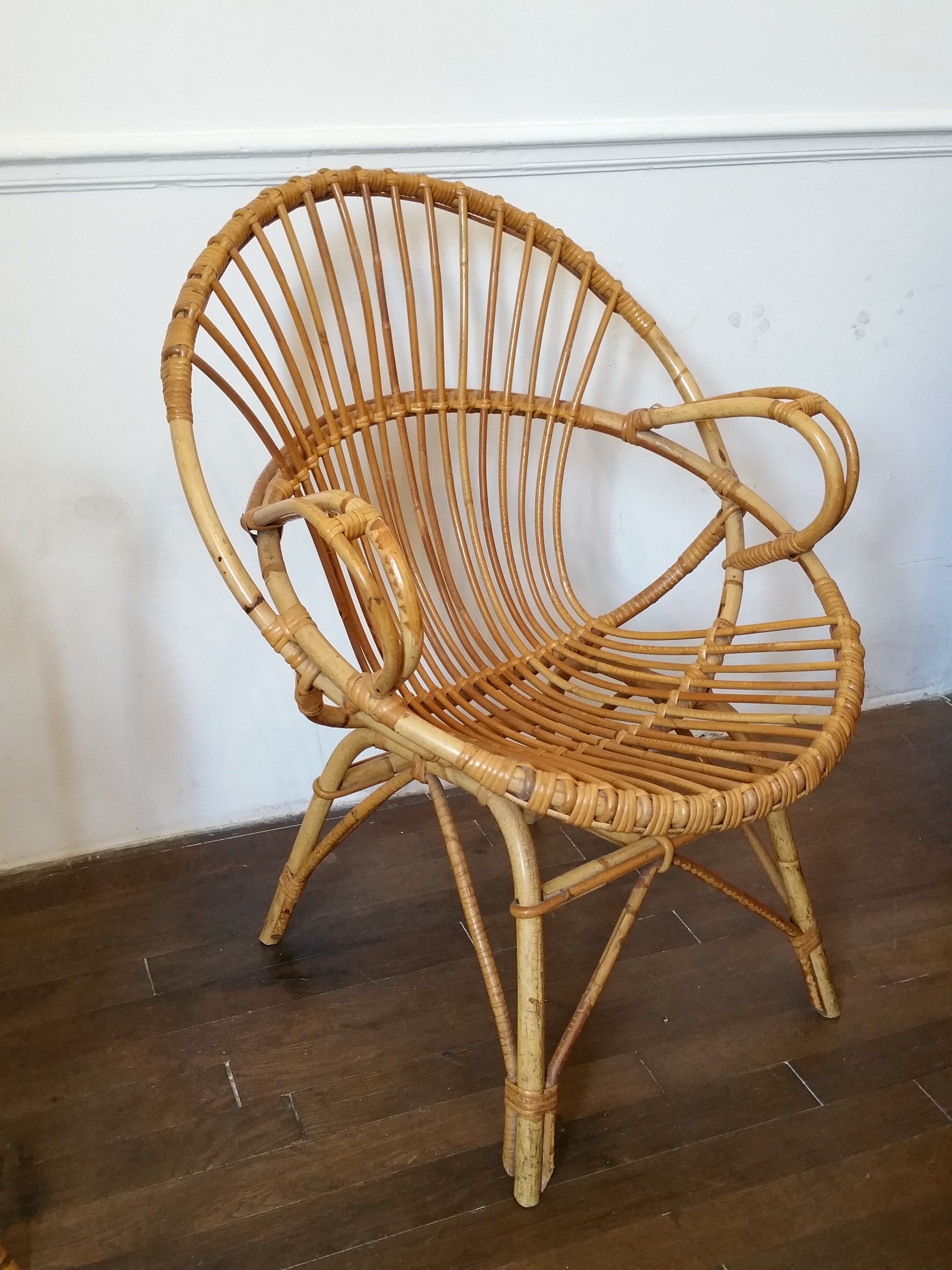 Paire de fauteuils corbeille