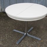 Roche Bobois round table with extension