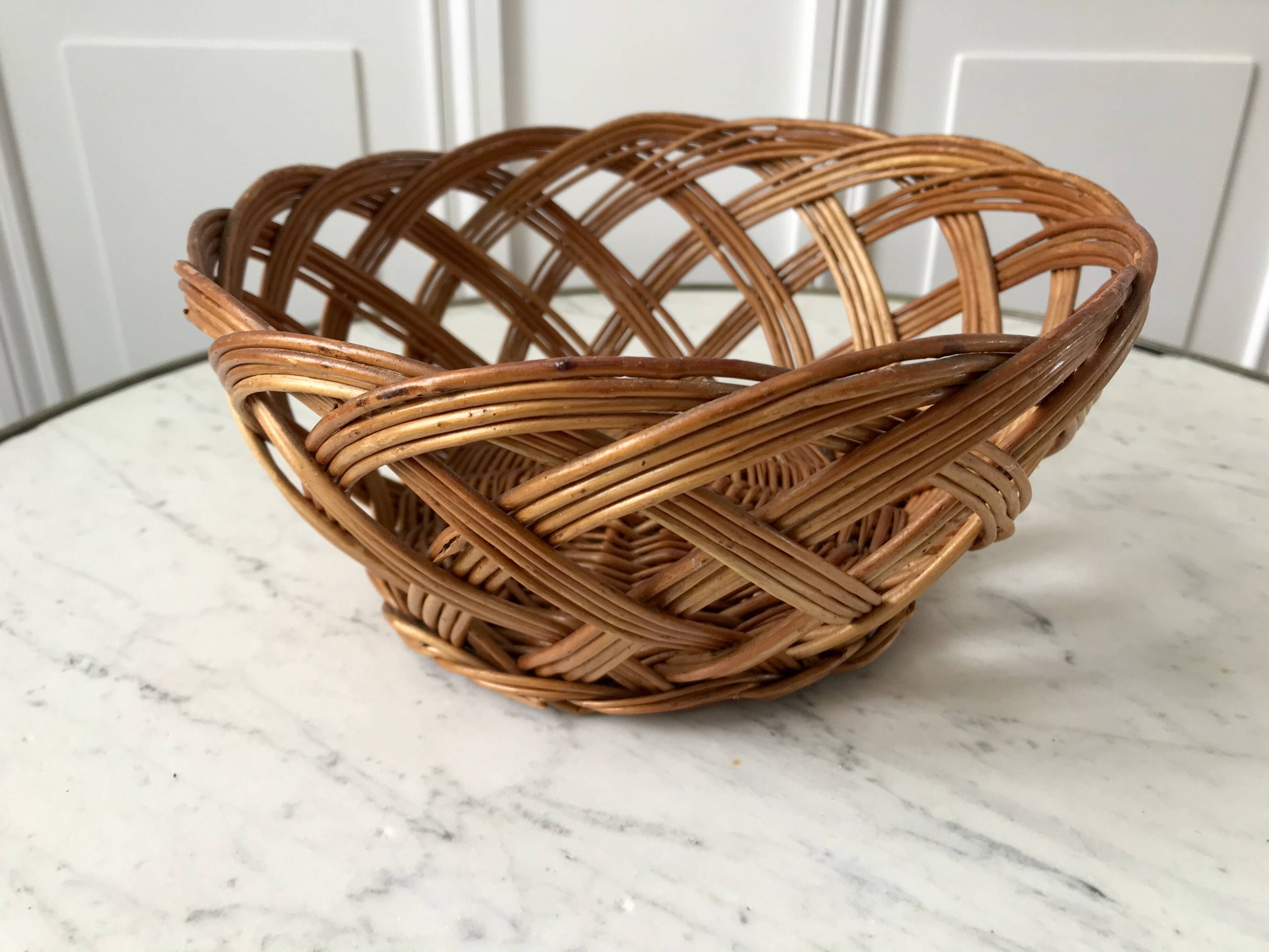 Petite panière en rotin vintage années 60-70