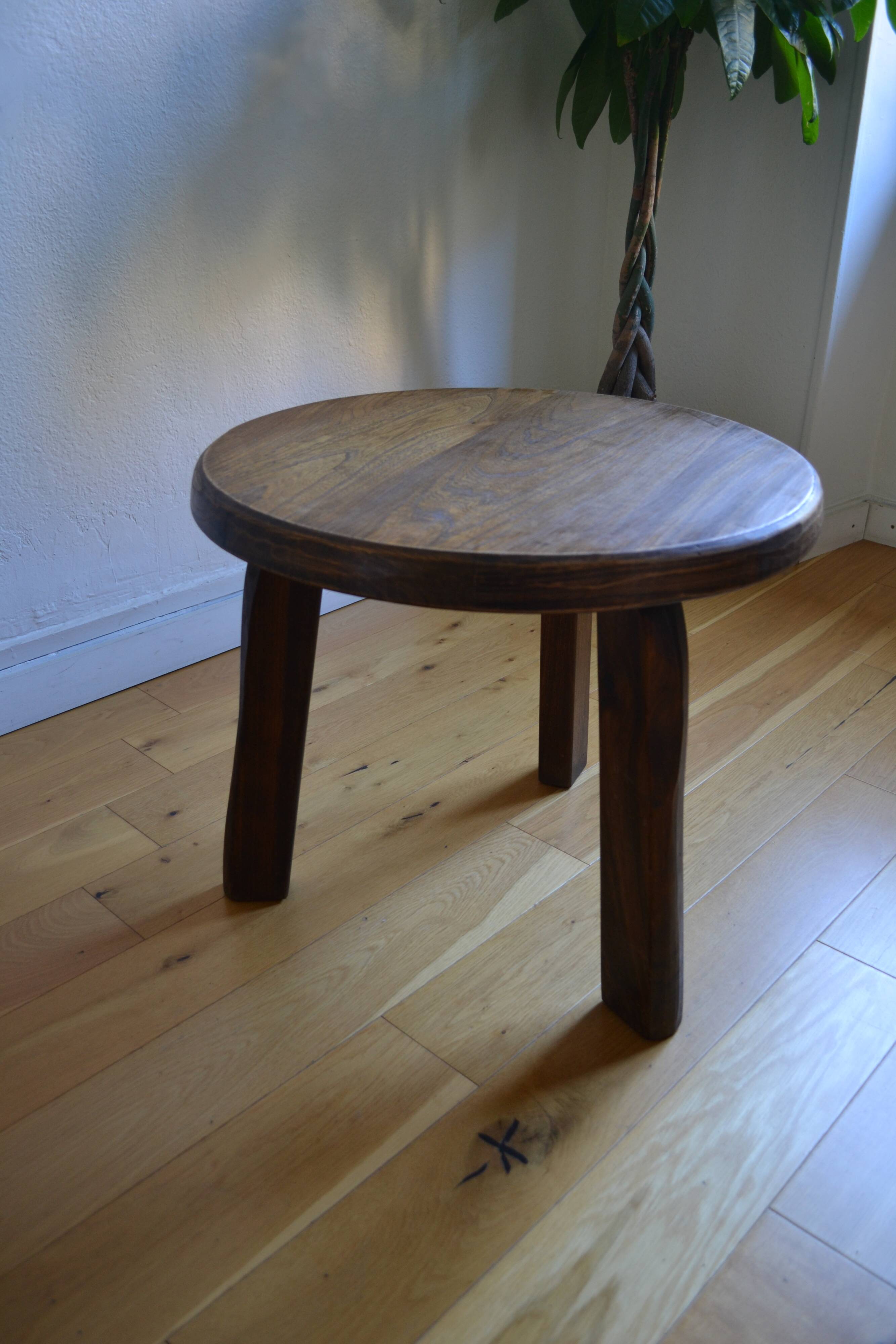 Brutalist tripod coffee table in solid oak, 1960s