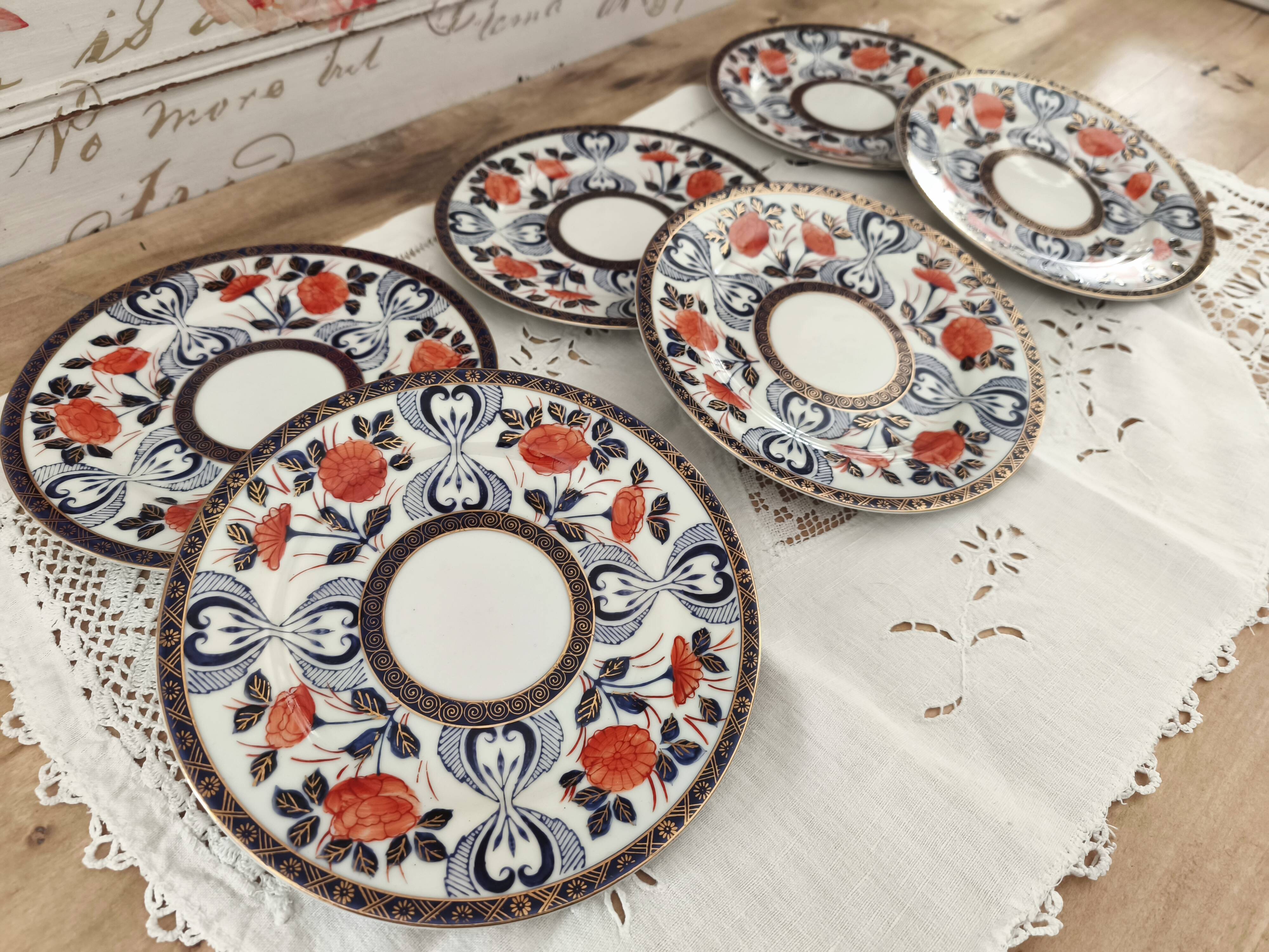 Set of 6 Japanese dessert plates with red, midnight blue and gold decor
