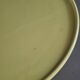 Grand plat en porcelaine jaune estampillé fg val d'or