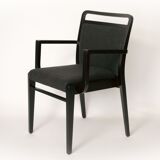 Chair with armrests