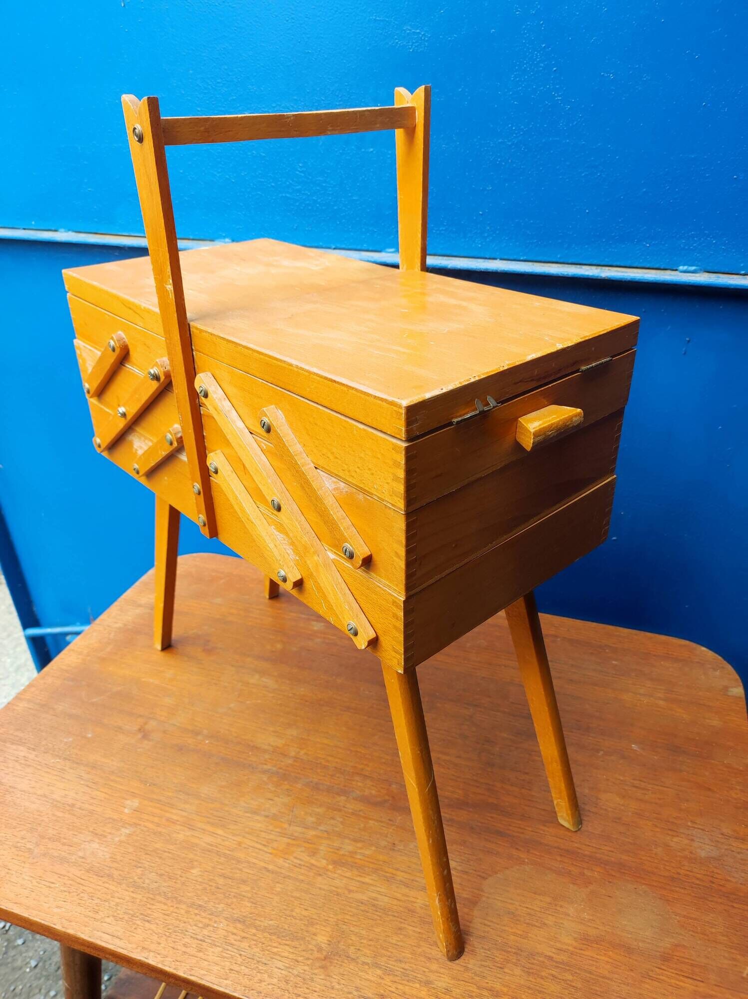 Sewing box worker feet compass scandinavian design vintage 50 60