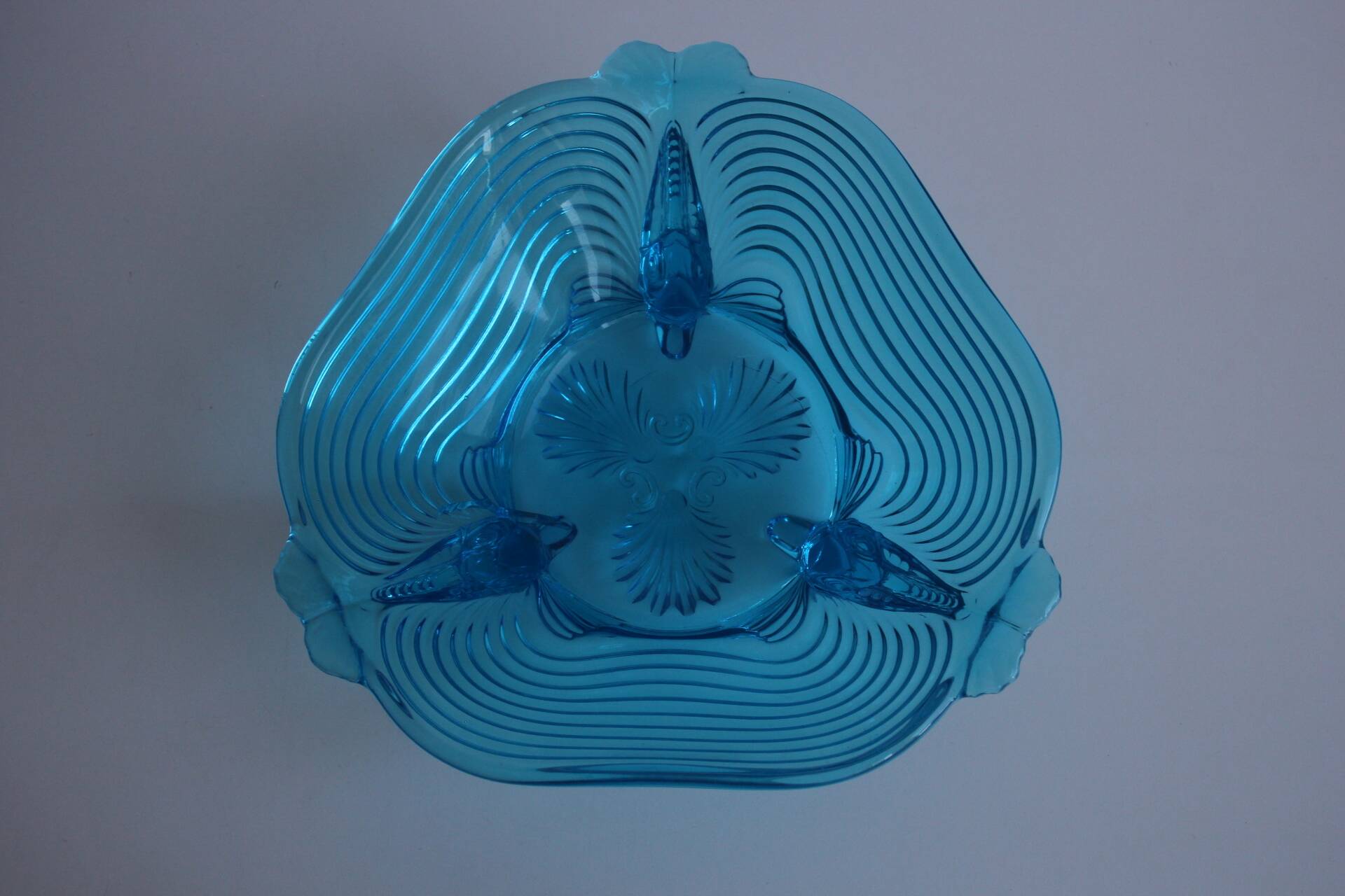 Rare Art Deco Glass Josef Inwald With Fish Feet Bowl-Gorgeous Rich Blue