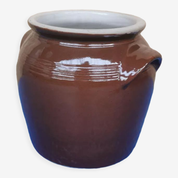 Glazed stoneware pot