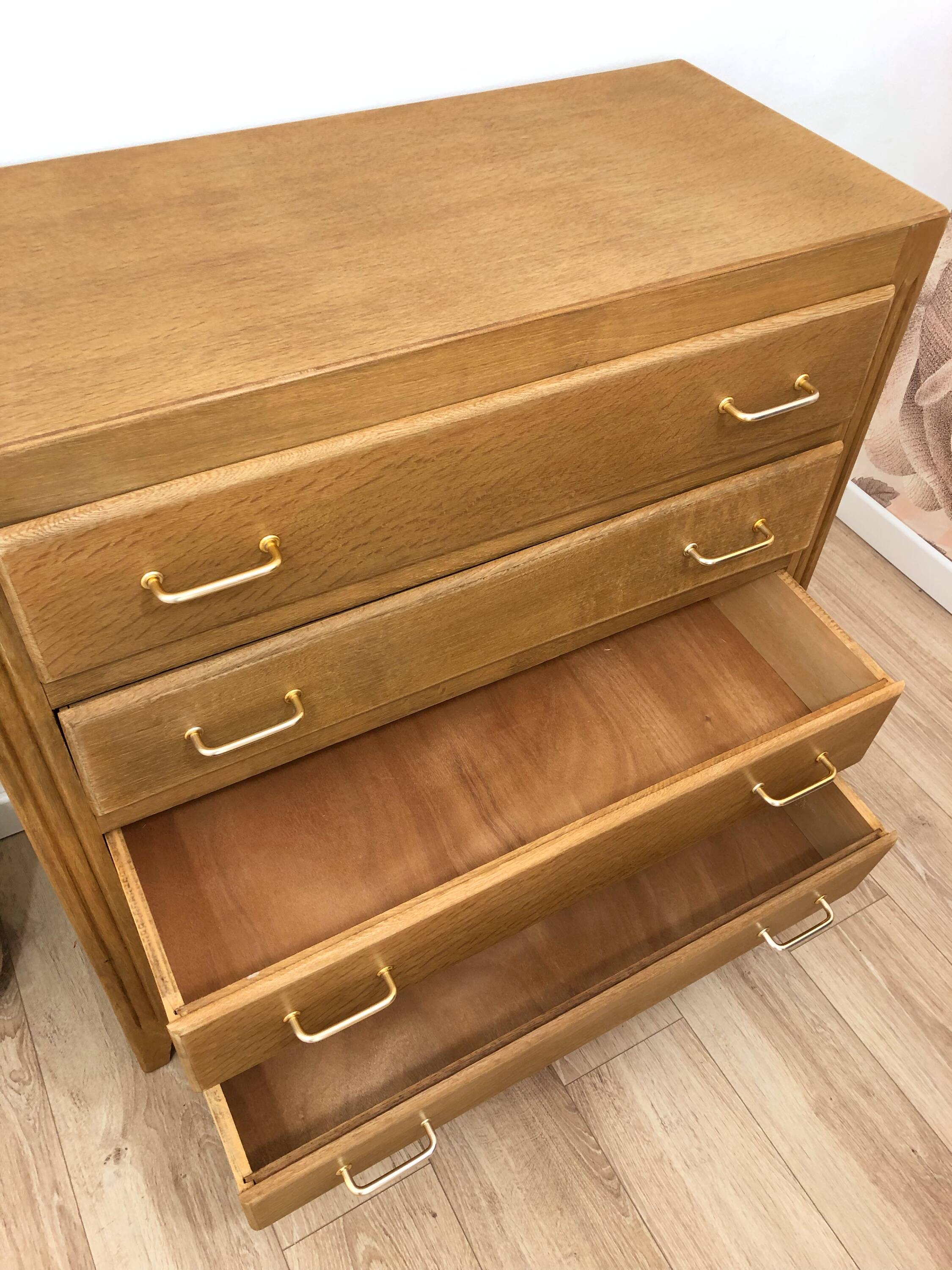 Commode parisienne vintage