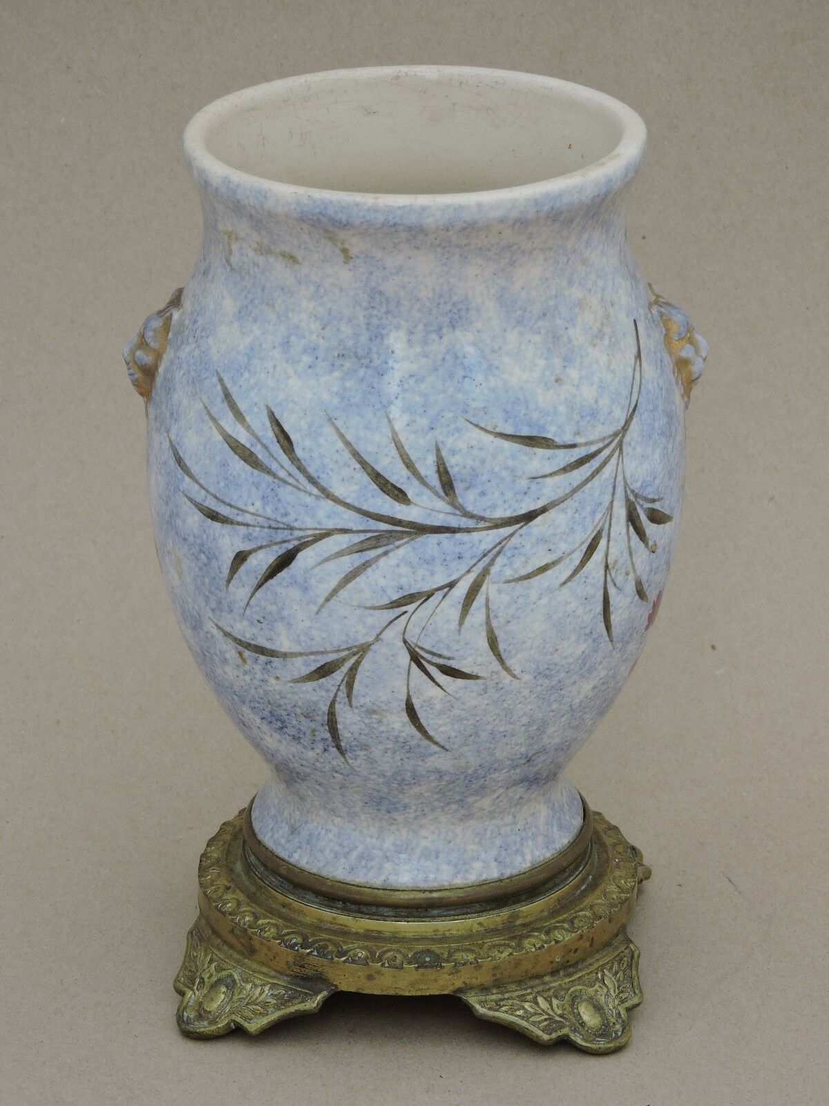 Vase in earthenware butterfly decoration