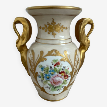 Bbaluster vase in Paris porcelain