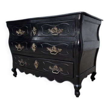 Belle commode galbée tombeau d'époque Louis XV laquée noir