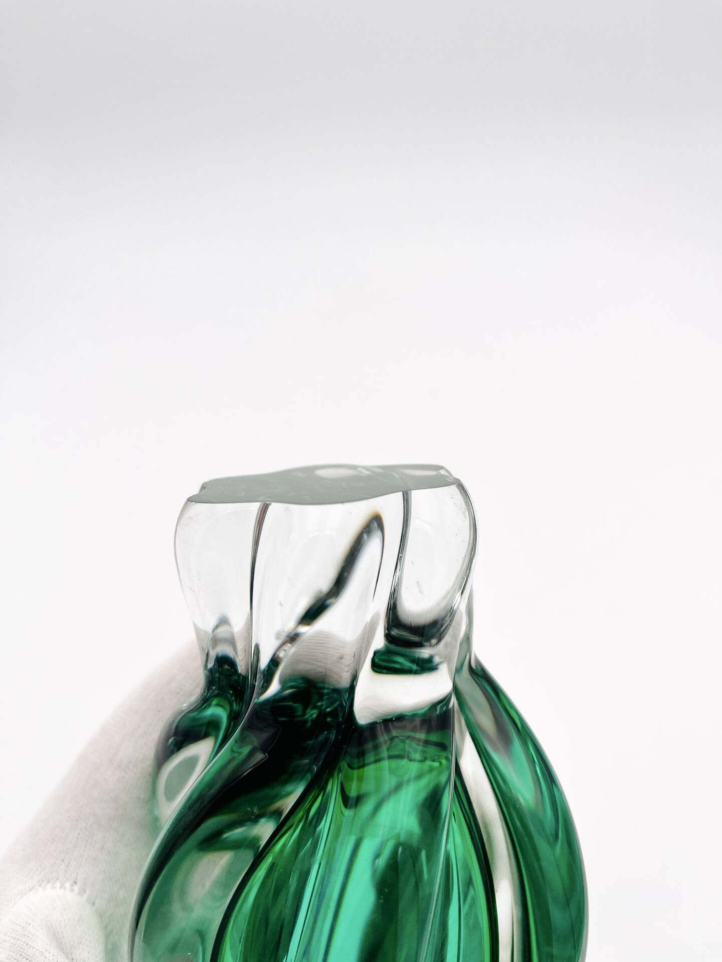Vase Josef Hospodka Chřibská Cristal de Bohême Emerald Green 18 cm c60
