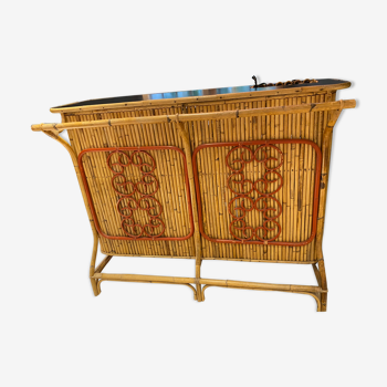 Vintage wine counter in rattan bamboo and wicker