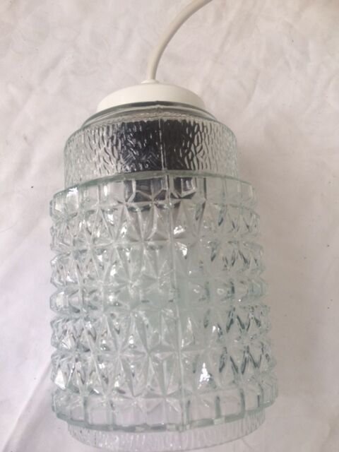 Suspension vintage ' 70s, molded glass globe highlight