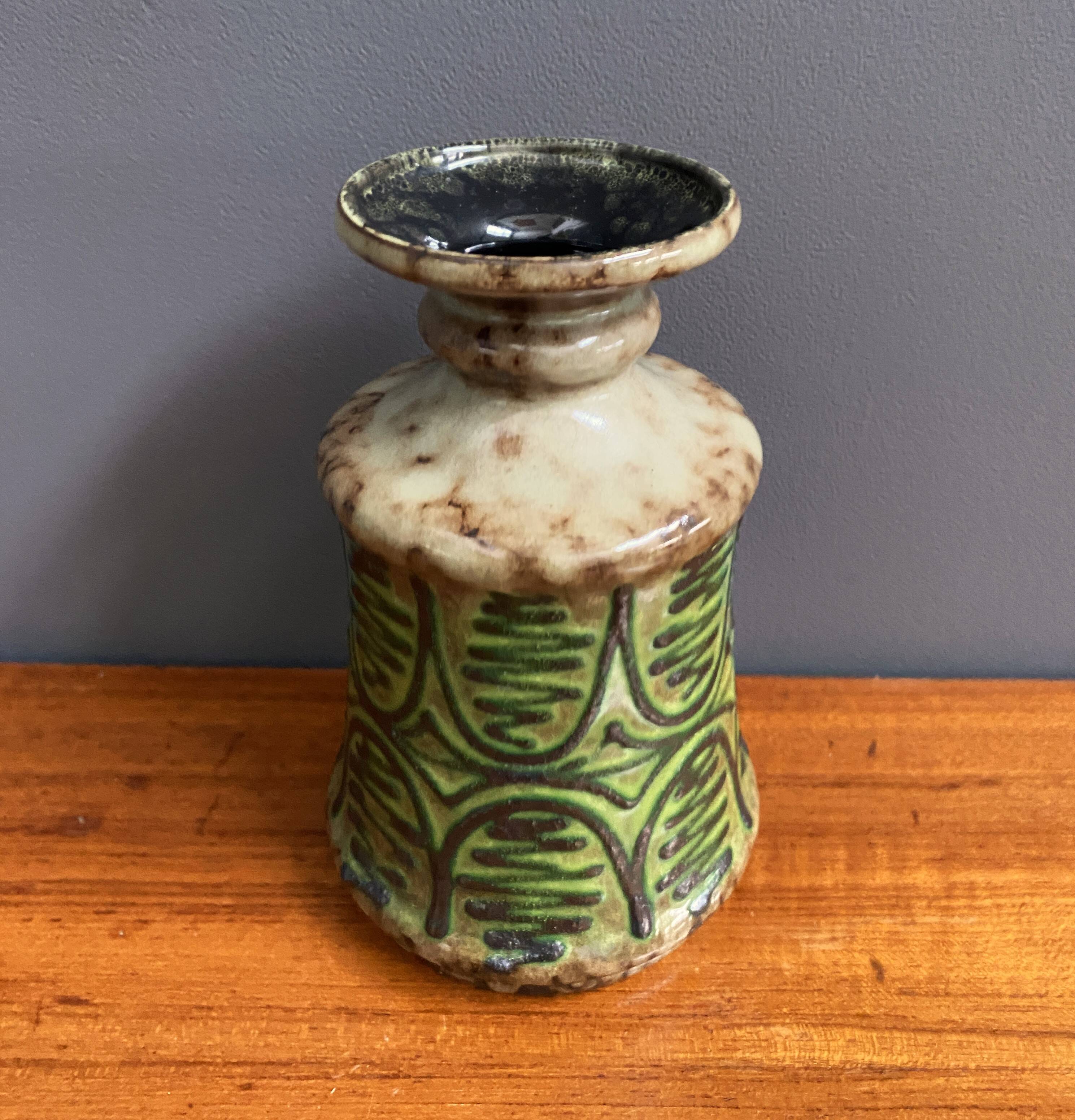 Strehla vase model 1228 1970s German Pottery