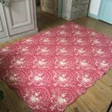 Quilted floral bedspread