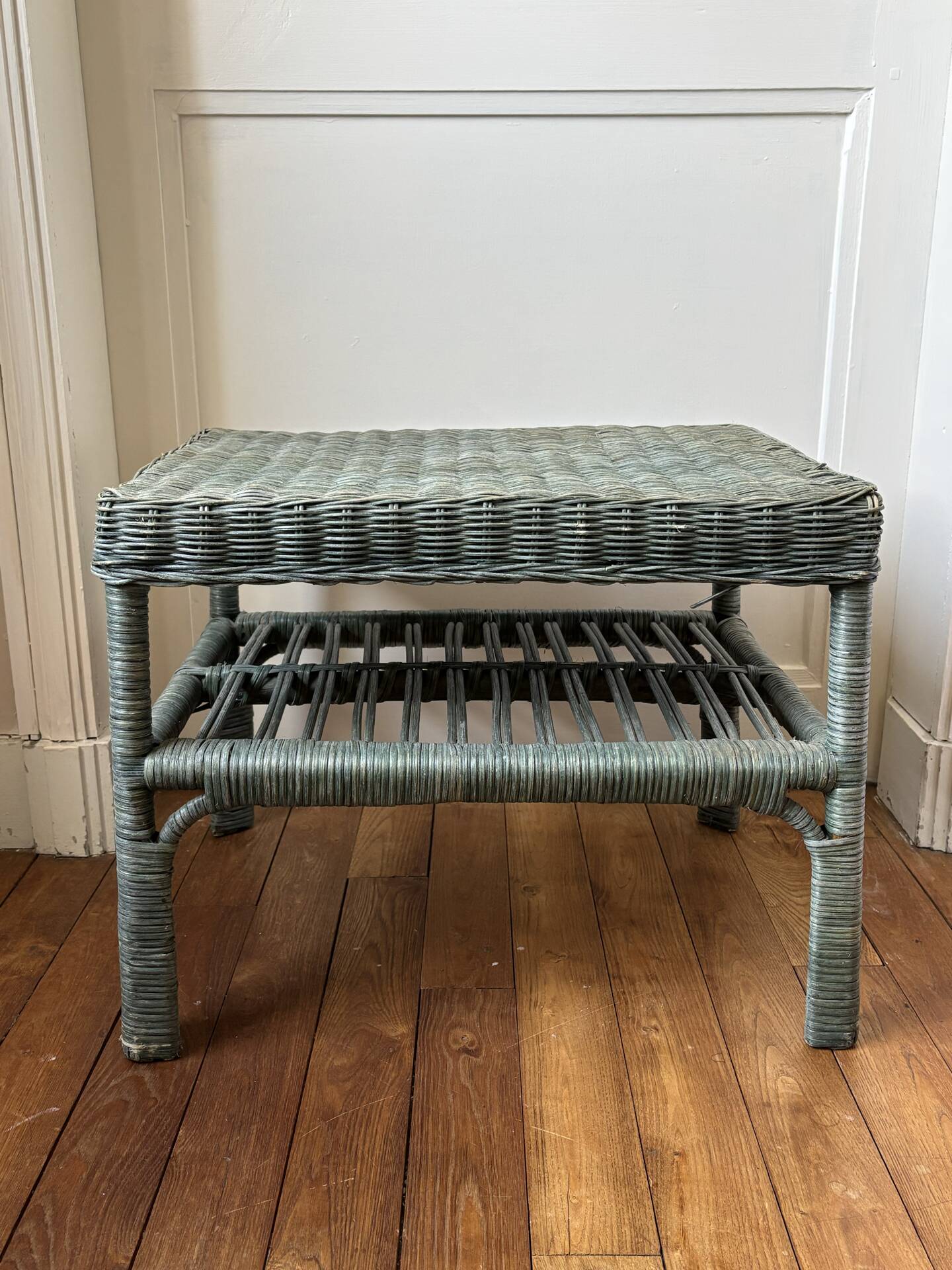 Table basse en rotin