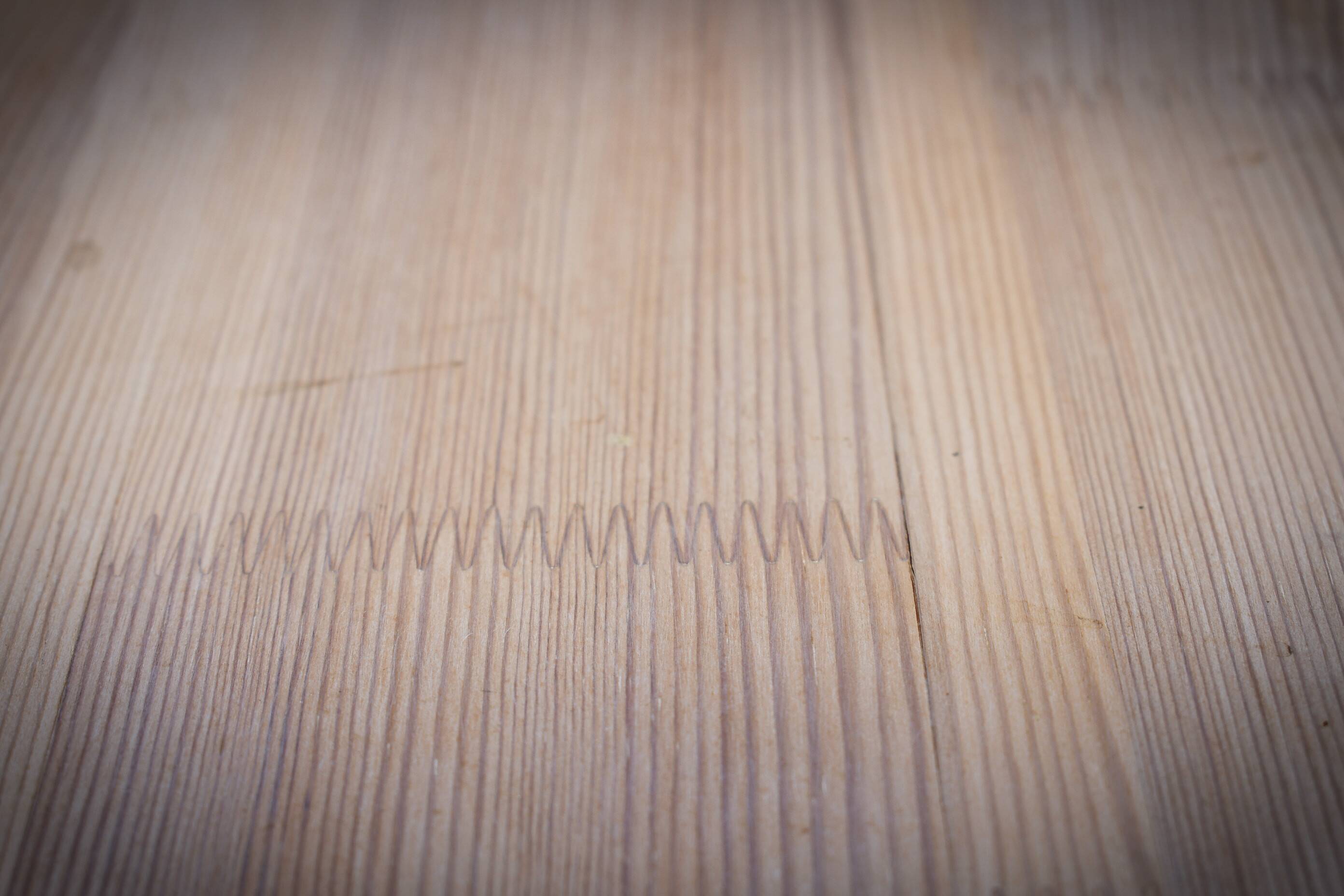 Table à manger en pin cérusé. Ollé Pira. Suède années 1960